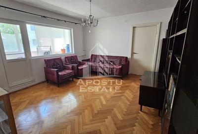 Apartament cu 3 camere, decomantat, etajul 2 , zona Spitalul Judetean - 2