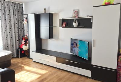 Apartament cu 2 camere decomandat, mobilat în Vest