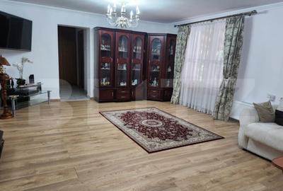Casă cu 9 camere cu Teren 1500 Mp în Criș - 14