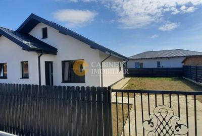 Casă individuală cu 3 camere cu Canalizare în Lunca Cetățuii - 2