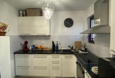 Apartament de vanzare, cu 3 camere, 120 mp, zona Marul de Aur - 4