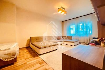 Apartament cu 3 camere decomandat, mobilat în Alfa - 2