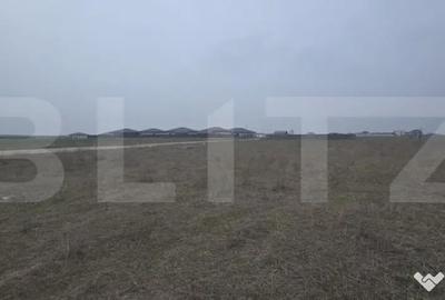 Teren de 1052 mp, în Aeroport - 1