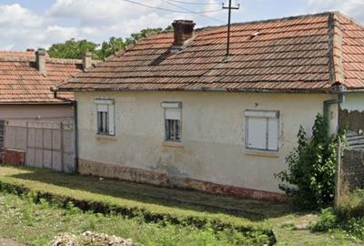 Casă cu 3 camere în Măderat - 1