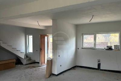 Casa individuala, semifinisata, Lona - 1