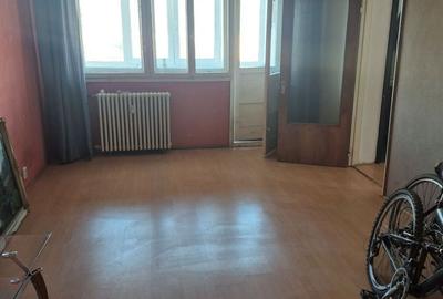 Apartament cu 3 camere semidecomandat în Giulești - 8