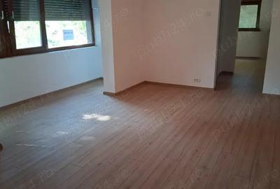 Apartament de vanzare - 3