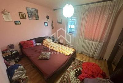 Apartament 3 camere, 67 mp, zona Dallas - 2