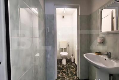Spațiu comercial, de 150 mp, în Central