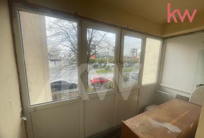 Apartament Decomandat 3 Camere, 1 Mai, Ion Oblemenco - 4