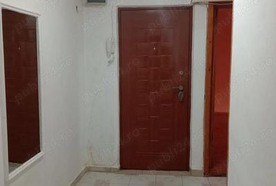 Apartament cu 2 camere decomandat în Calarași 4 - 3