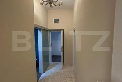 Casă cu 4 camere cu Teren 660 Mp în Lipovei