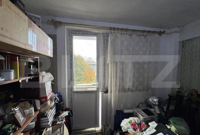 Apartament cu 2 camere semidecomandat în 1 Mai