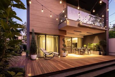 Casă cu 12 camere cu Canalizare în Domenii - 5