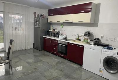 Casă cu 3 camere cu Teren 360 Mp în Central - 2