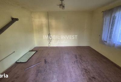 Casă cu 4 camere cu Teren 990 Mp în Central