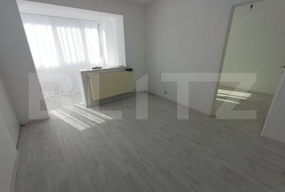 Apartament 2 camere, 34 mp, zona 9 Mai - 1