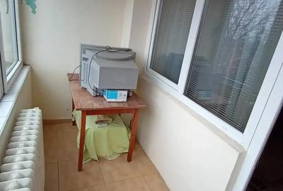 Apartament cu 3 camere decomandat în Lunei - 14