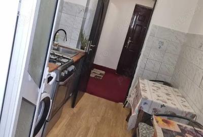 Vand apartament 2 camere Gara Slobozia - 1