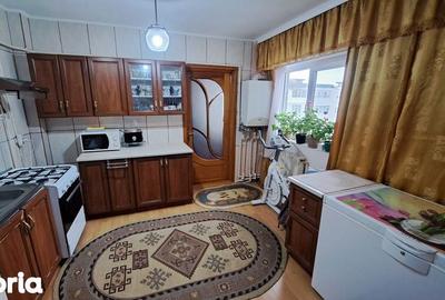 Apartament cu 3 camere decomandat în Chercea - 5