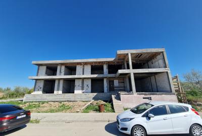 Midia Sat - Constructie S+P+1 la Rosu cu teren propietate - 160.000euro - 5