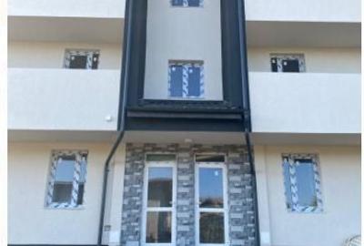 Apartament cu 2 camere decomandat în Apărătorii Patriei - 2