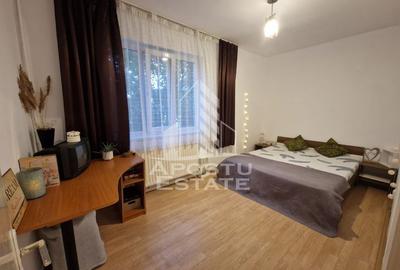 Garsonieră decomandată în Complex Studențesc