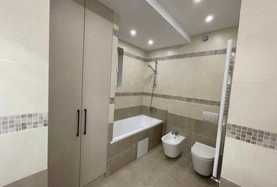 Apartament cu 2 camere decomandat în P-ța Victoriei