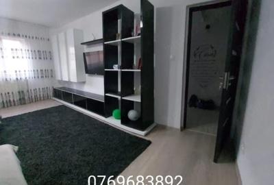 Apartament cu 3 camere decomandat în 9 Mai - 3