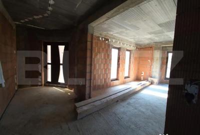 Casă cu 5 camere cu Teren 1000 Mp în Central - 12