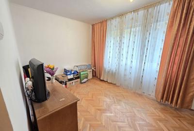 Apartament 3 camere bloc reabilitat Berceni - Emil Racovita - 2