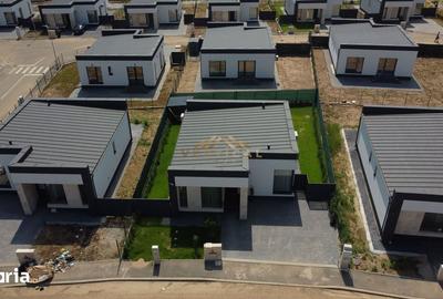 Casă cu 4 camere cu Teren 323 Mp în Vidra - 4