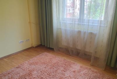 Apartament cu 4 camere semidecomandat, mobilat în Drumul Taberei - 14
