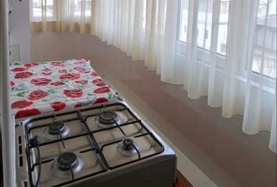 Apartament cu 3 camere decomandat în Nazărioaia - 2