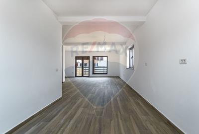 Casă cu 8 camere cu Teren 500 Mp în Tărlungeni - 26