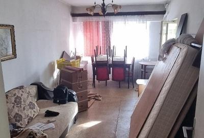 Apartament cu 3 camere decomandat în Pantelimon