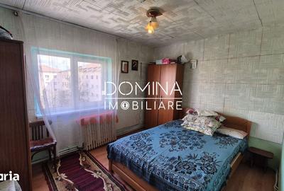 Apartament cu 3 camere decomandat în Traian - 8