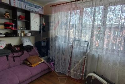 Vand apartament cu 3 camere, Floresti - 6