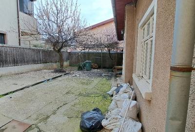 Casă cu 2 camere cu Canalizare în Grivița - 3