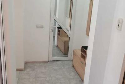 Apartament cu 2 camere decomandat în Mioveni - 1