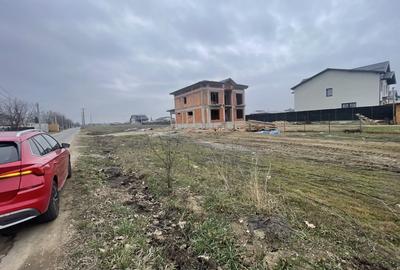1 Decembrie, langa Lidl, teren 2300mp, utilitati, parcelabil