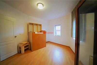 Casă cu 2 camere cu Teren 1133 Mp în Sud - 13