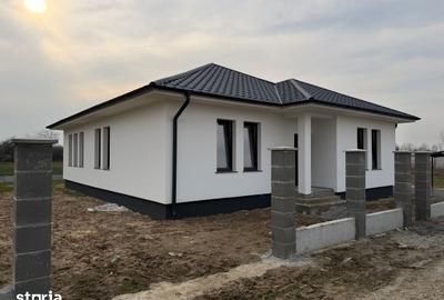 Casă cu 4 camere cu Teren 400 Mp în Central - 10