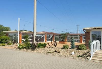 Spațiu comercial, de 560 mp, în Nord - 15