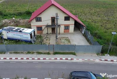 Casă cu 3 camere cu Teren 1021 Mp în Odobești - 1