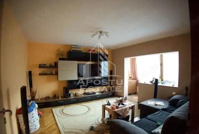 Apartament cu 3 camere decomandat în Bucovina