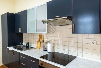 Apartament cu farmec istoric, Piața Victoriei, 63 mp utili , lift - 6