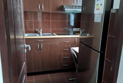 Inchiriez garsoniera Str. Gheorghe Ionescu Sisesti - 6