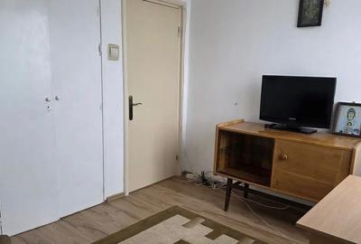 Apartament cu 3 camere semidecomandat în Drumul Taberei - 3