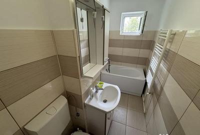 Apartament cu 3 camere semidecomandat, mobilat în Tomis Nord - 1